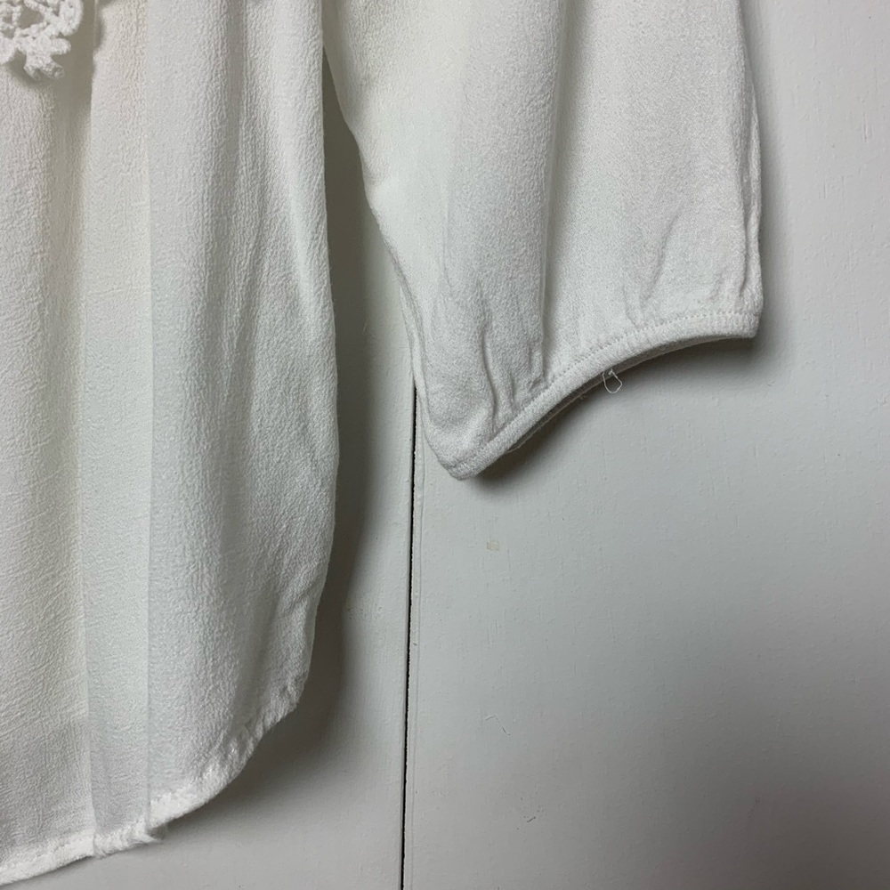 Off-Shoulder White Shirt - Picture 6 of 12